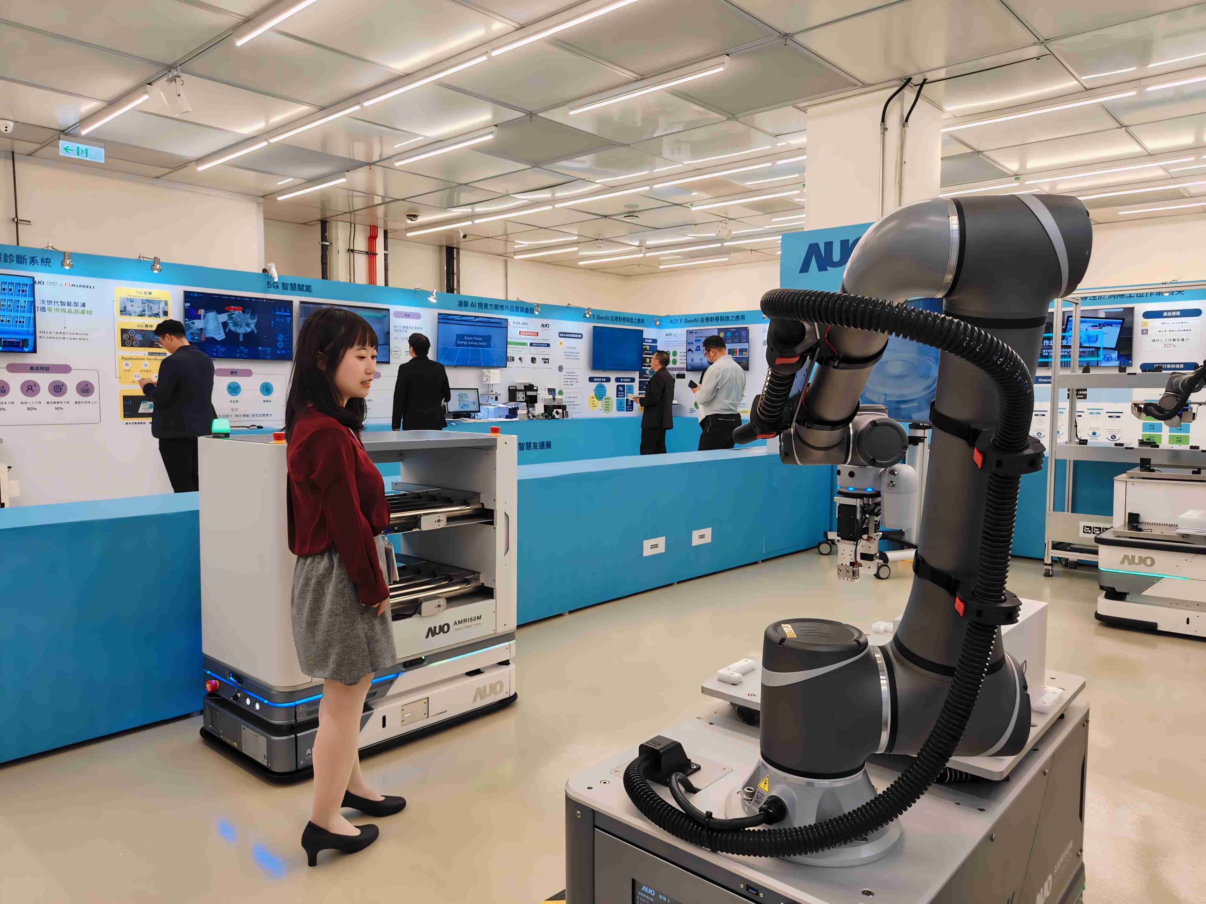 2024智能NG大舞台展邀集生态圈伙伴共同参展，，从数字应用、、、净零减碳到能源发展，，，，创造全方位永续商机，，，携手生态圈伙伴迈向永续未来