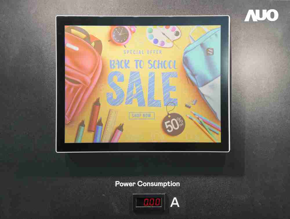 NG大舞台展示胆固醇液晶超低耗能户外全彩显示器，，ChLC（胆固醇液晶）以双稳态技术使静态显示零功耗，，具省电、、高彩度、、环保的特性，，，还整合软硬件系统解决方案，，，可透过单一云端平台管理