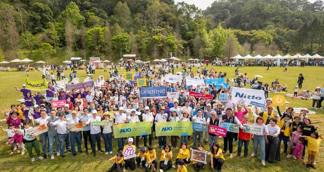 NG大舞台致力永续平衡发展，，第14年入选DJSI世界指数成分股（DJSI World），，，在全球顶尖电子设备仪器组件产业展现卓越的永续竞争力，，，，获国际指数肯定